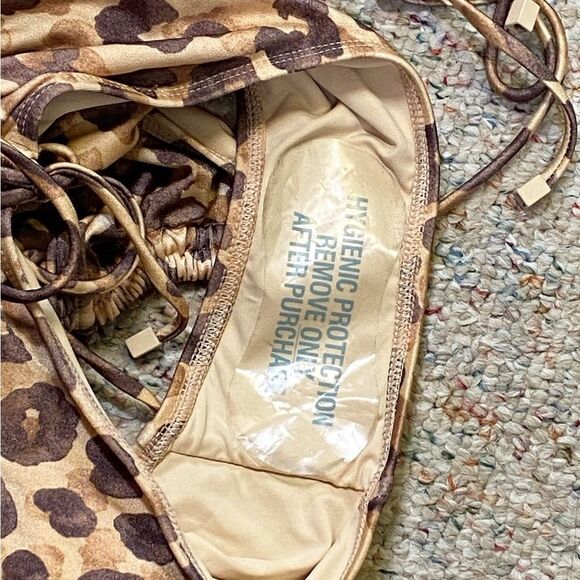 Zimmermann Ruched leopard-print halterneck swimsuit size 0/us size 4 - Picture 7 of 7